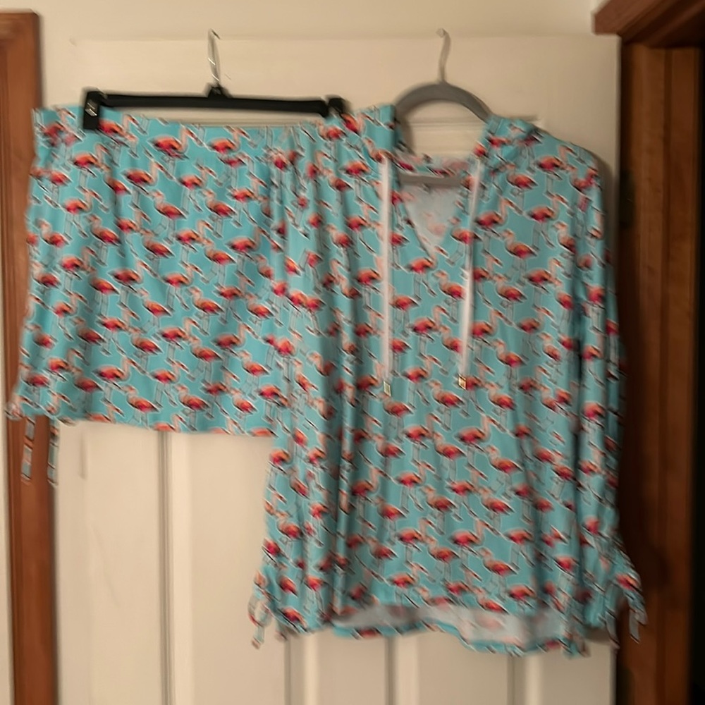 NWT CROWN AND IVY SKIRT AND HOODIE MATCHING SET XL